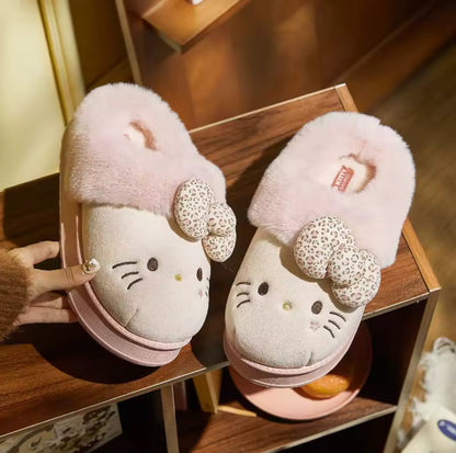Chaussons Hello Kitty 🐱👣 – Douillets & Adorables 💖